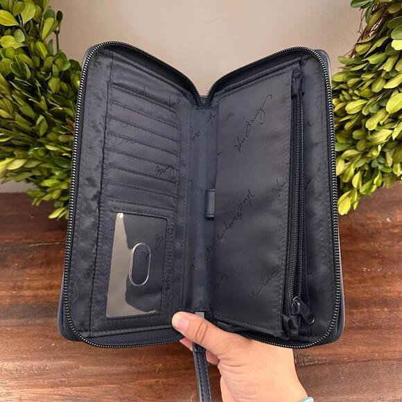 Vera Bradley Wristlet Purse Wallet - Picture 3 of 4